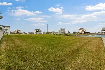 9 Ramrod, Hitchcock, TX 77563 - Photo 6