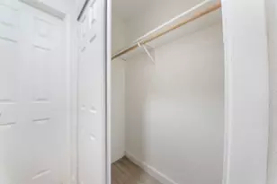 10075 Westpark Dr, Houston, TX 77042 - Photo 16