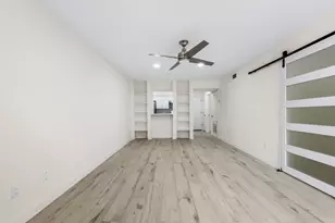 10075 Westpark Dr, Houston, TX 77042 - Photo 4