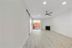 10075 Westpark Dr, Houston, TX 77042 - Photo 10