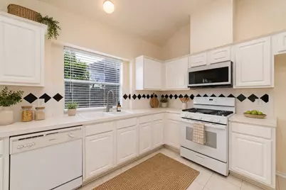 10011 Redoak Pass Lane, Houston, TX 77064 - Photo 12
