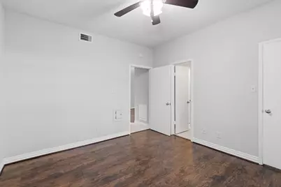 2626 Holly Hall #715, Houston, TX 77054 - Photo 14