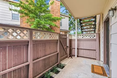 2626 Holly Hall #715, Houston, TX 77054 - Photo 2
