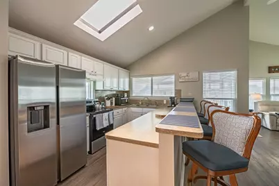 16906 Beachcomber Drive, Jamaica Beach, TX 77554 - Photo 8