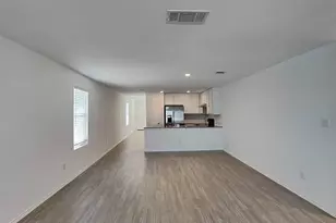 171 Dodger Wy, New Braunfels, TX 78130 - Photo 6