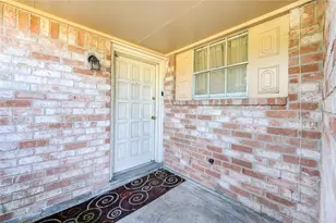 1219 Pilot Point Dr, Houston, TX 77038 - Photo 2