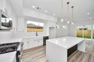 2408 Lorraine St, Houston, TX 77026 - Photo 8