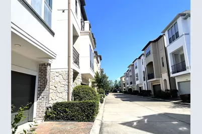 3138 Pemberton Walk, Houston, TX 77025 - Photo 2