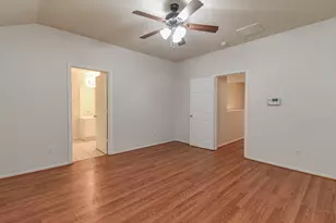 213 E Summerhaze Circle, The Woodlands, TX 77382 - Photo 20