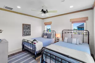 2312 Antigua Cir, Crystal Beach, TX 77650 - Photo 38