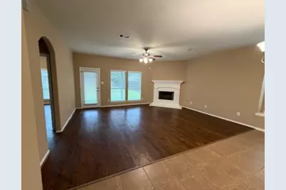 1092 Shadow Glenn Drive, Conroe, TX 77301 - Photo 4