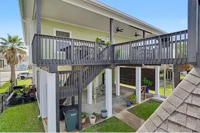 437 Pompano Street, Bayou Vista, TX 77563 - Photo 2