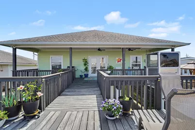 437 Pompano Street, Bayou Vista, TX 77563 - Photo 1