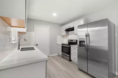 7938 Snowden Street, Houston, TX 77028 - Photo 16