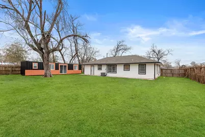 7938 Snowden Street, Houston, TX 77028 - Photo 34