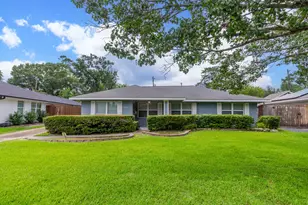 1810 Viking Dr, Houston, TX 77018 - Photo 1