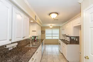 1810 Viking Dr, Houston, TX 77018 - Photo 10