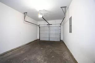 1947 Longmire Villas Ct, Conroe, TX 77304 - Photo 28