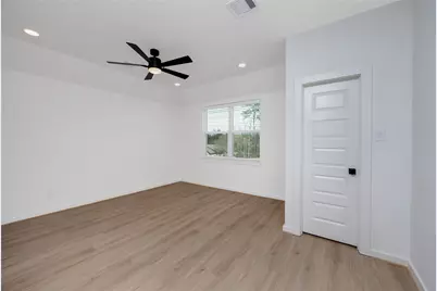 1947 Longmire Villas Court, Conroe, TX 77304 - Photo 18