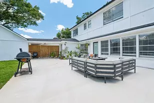 16410 Heatherdale Dr, Houston, TX 77059 - Photo 26