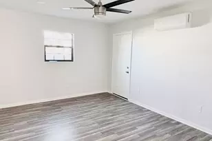 3512 Castor St, Houston, TX 77022 - Photo 8