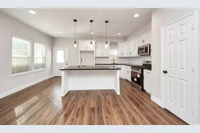 6910 J W Peavy Drive, Houston, TX 77011 - Photo 12