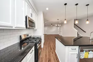 6910 J W Peavy Dr, Houston, TX 77011 - Photo 16