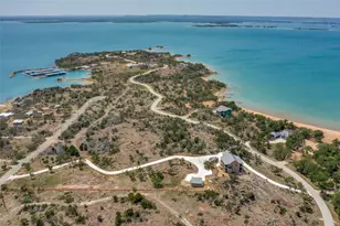 214 Peninsula Dr, Burnet, TX 78611 - Photo 1