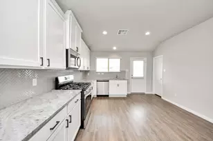13211 Karan Park Ln, Houston, TX 77044 - Photo 6