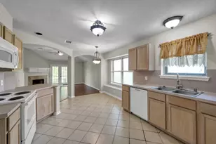 319 Cape Conroe Dr, Montgomery, TX 77356 - Photo 10