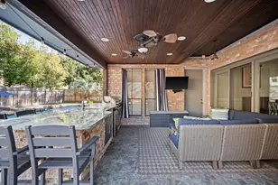 9410 Windrush Dr, Spring, TX 77379 - Photo 42