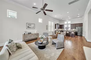 9443 Fannin St, Houston, TX 77045 - Photo 22