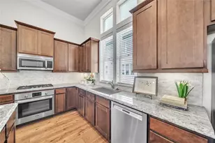 9443 Fannin St, Houston, TX 77045 - Photo 14