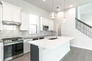 2706 Grand Fountains Dr, Houston, TX 77054 - Photo 4