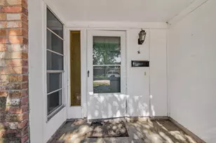 9326 Willow Meadow Dr, Houston, TX 77031 - Photo 6