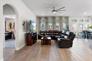 10423 Kahlo Ct, Iowa Colony, TX 77583 - Photo 6