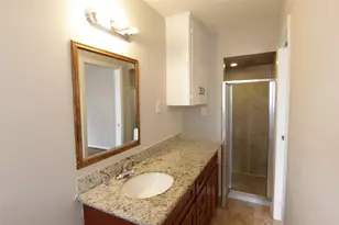 6915 Edgemoor Dr, Houston, TX 77074 - Photo 12