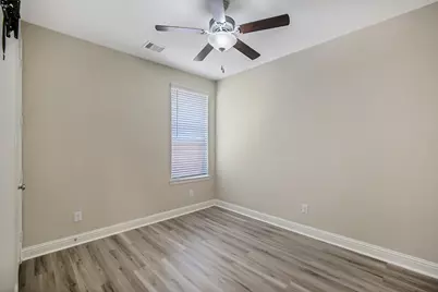 4948 Birchwood Bluff Lane, Rosharon, TX 77583 - Photo 18