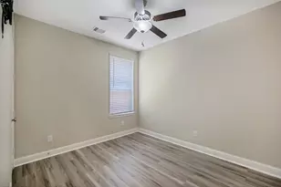 4948 Birchwood Bluff Ln, Rosharon, TX 77583 - Photo 18