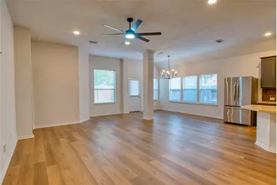 18314 S Elizabeth Shore Loop, Cypress, TX 77433 - Photo 8