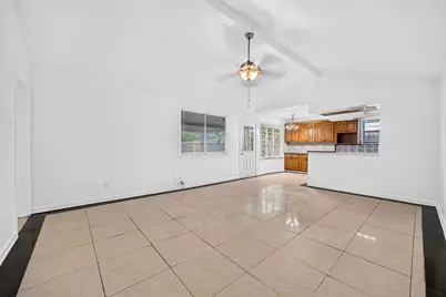 10911 Sageleaf Lane, Houston, TX 77089 - Photo 14