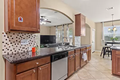 6102 Wickshire Drive, Rosenberg, TX 77471 - Photo 6