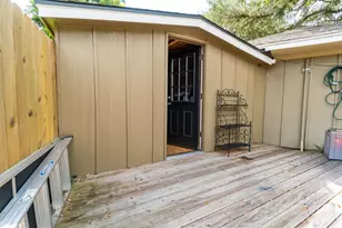 229 N Amherst Dr, West Columbia, TX 77486 - Photo 24