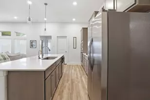2719 Sellers Island Dr, League City, TX 77573 - Photo 8