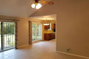 1126 Wisterwood Dr, Houston, TX 77043 - Photo 6