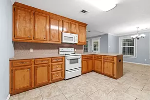 10367 Royal Magnolia Dr, Conroe, TX 77303 - Photo 14