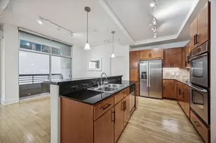 1901 Post Oak Blvd, Houston, TX 77056 - Photo 4