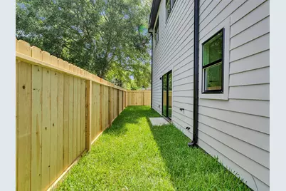 6801 Apollo Street #A/B, Houston, TX 77091 - Photo 26