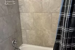5142 Madden Ln, Houston, TX 77048 - Photo 6