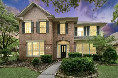7130 Glenwood Dr, Sugar Land, TX 77479 - Photo 2